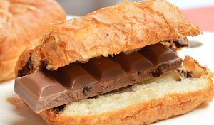Frische Zutaten, volle Teller - Abnehmen ohne Verzicht 1 Darauf sollten Sie beim Abnehmen dann vielleicht doch besser verzichten ;) (c) Pixabay.com