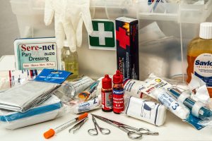 Zuerst in die Apotheke – dann ab in den Urlaub 1 (c) Pixabay.com
